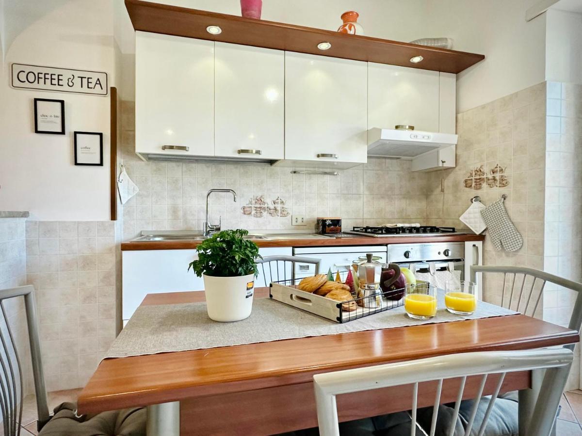 Max Apartment Rome Bagian luar foto