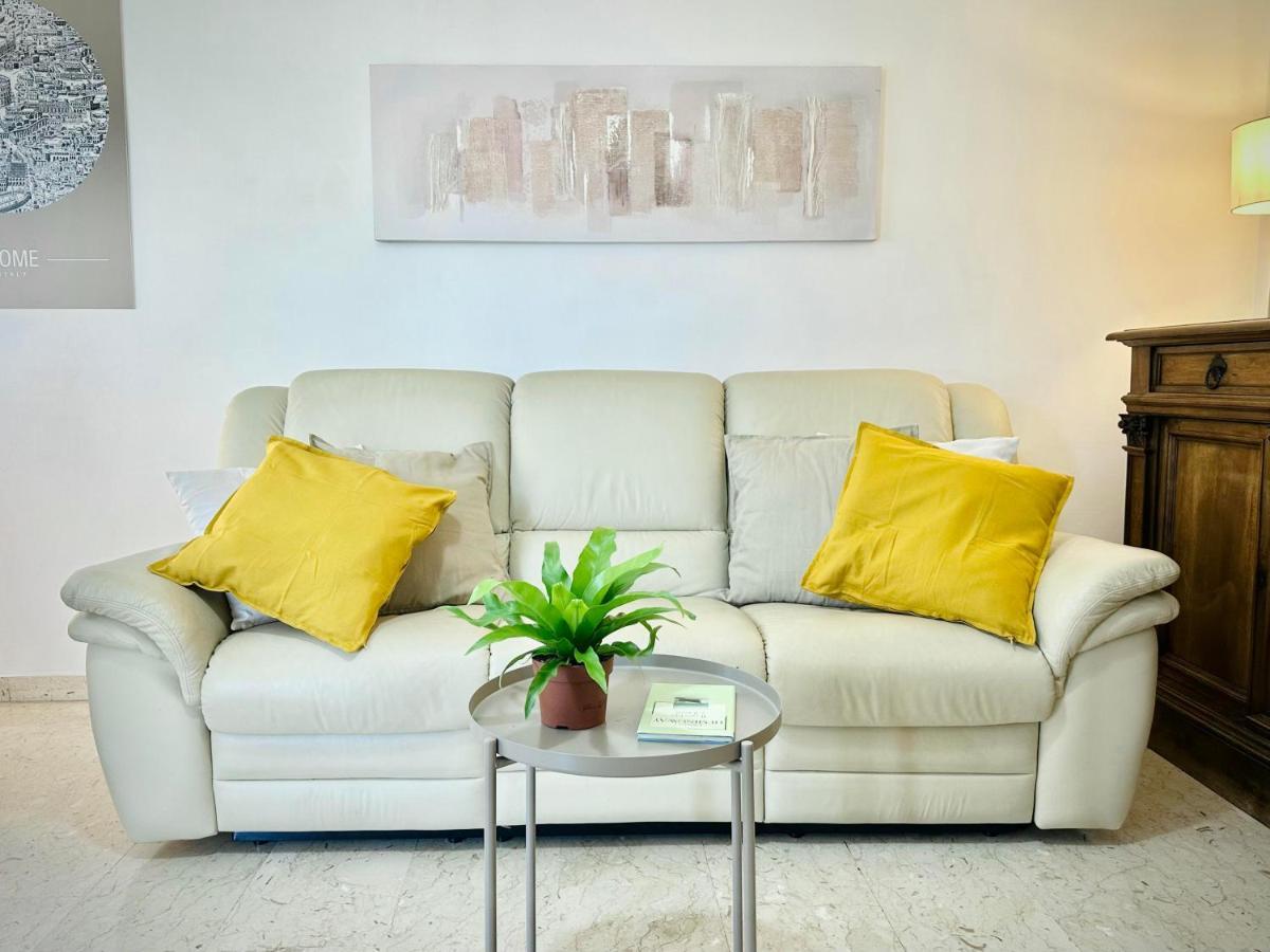 Max Apartment Rome Bagian luar foto