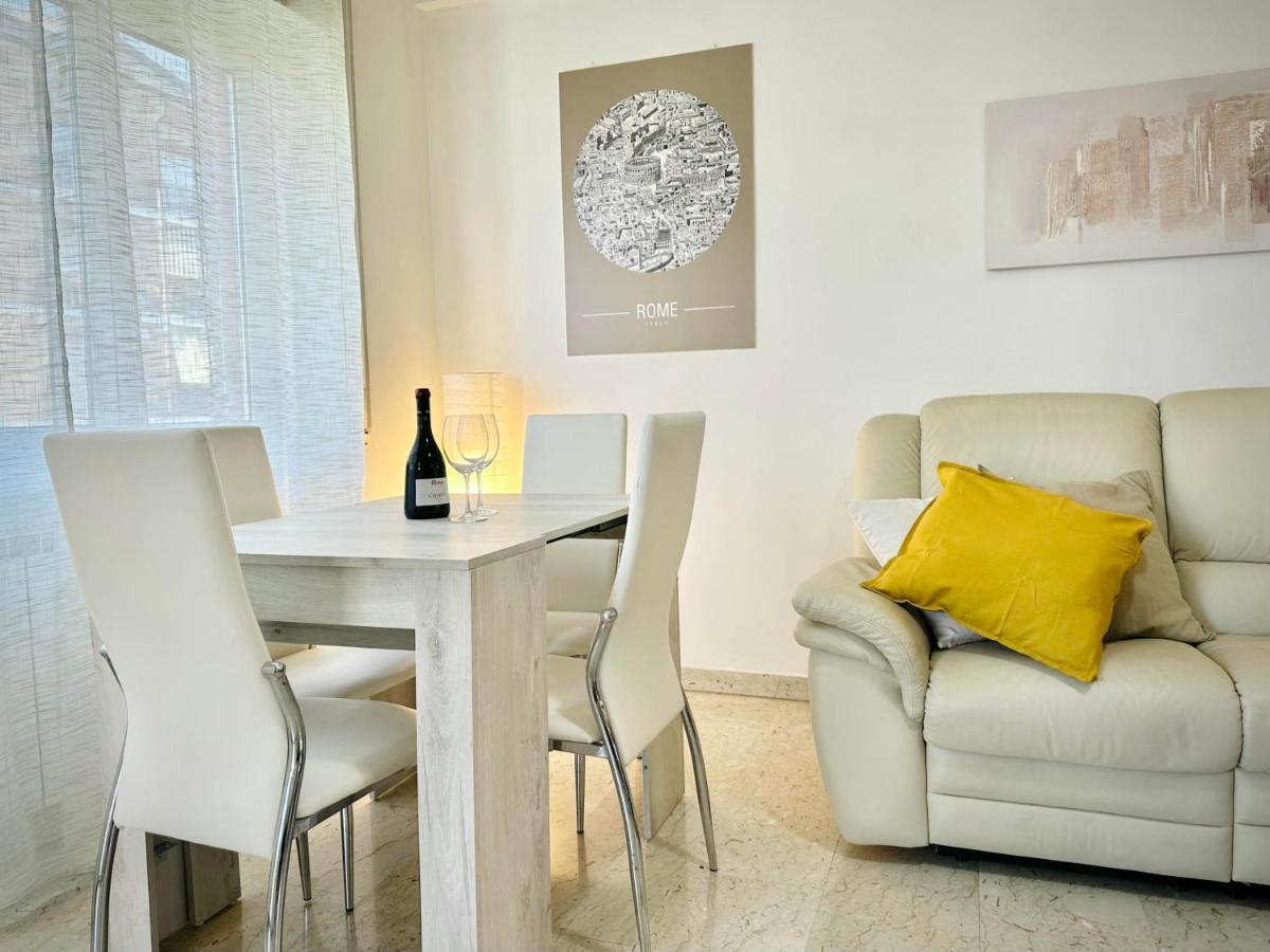 Max Apartment Rome Bagian luar foto