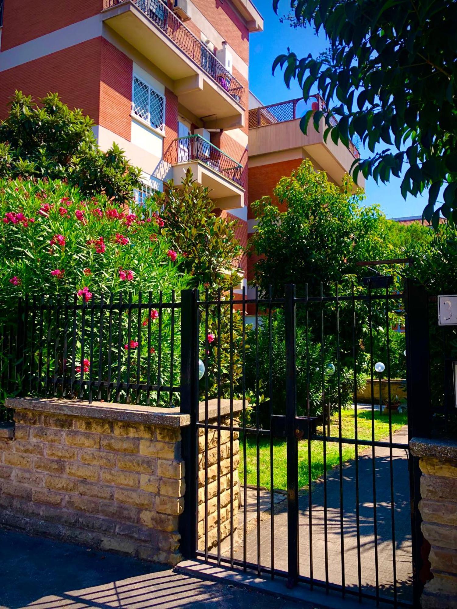 Max Apartment Rome Bagian luar foto